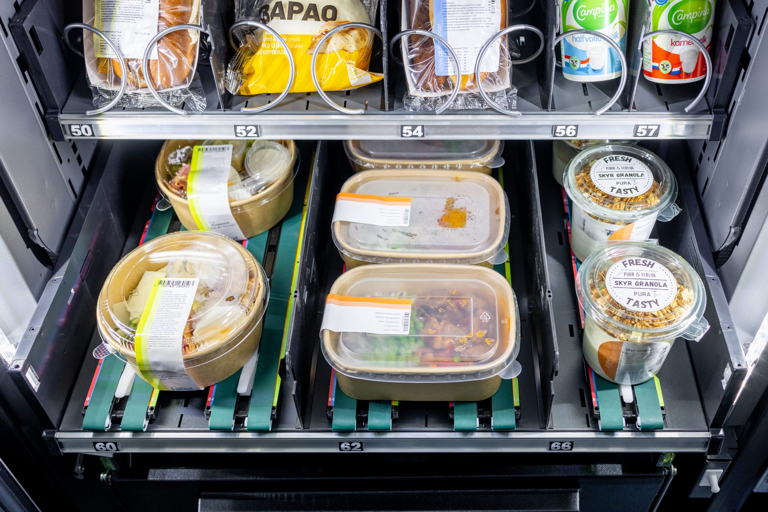 Global snack 8 lade met transportbanden